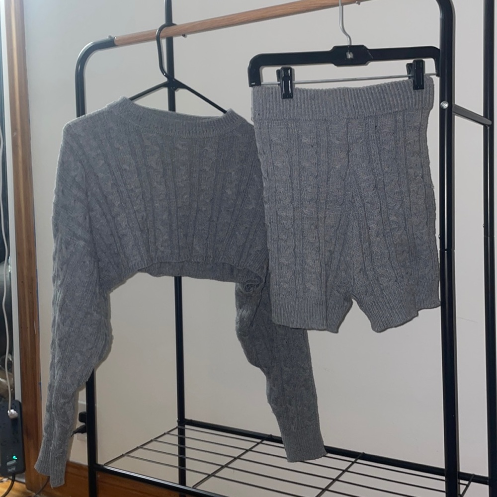 knitted 2 piece crop top and shorts